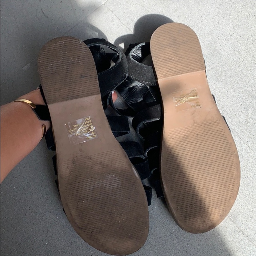 Sandals - Picture 3 of 4